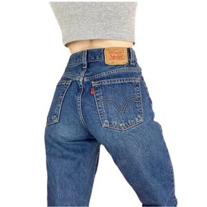 Vintage Levi’s 550’s Relaxed Tapered Size 8M